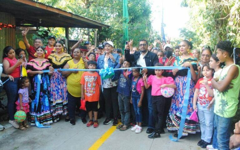 Antes era intransitable, pero ahora se camina con dignidad