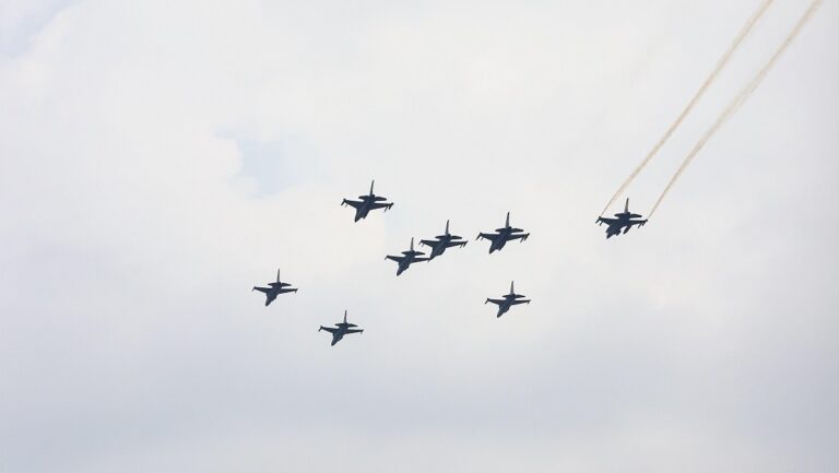 Ataques entre Tailandia y Camboya violan alto al fuego