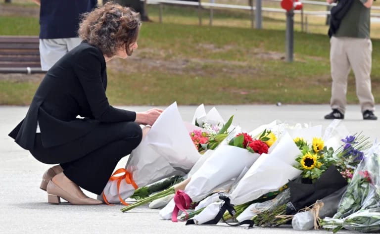 Aumenta cifra de muertos en tiroteo masivo en Australia