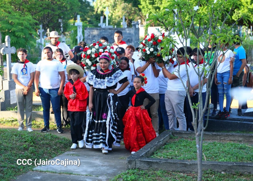 Juventud Sandinista rinde homenaje al Comandante Camilo Ortega