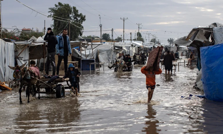 Tormenta invernal Byron deja 14 muertos en Gaza
