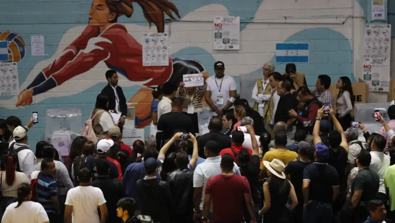 Gobierno de Honduras denuncia injerencia de Trump en las elecciones