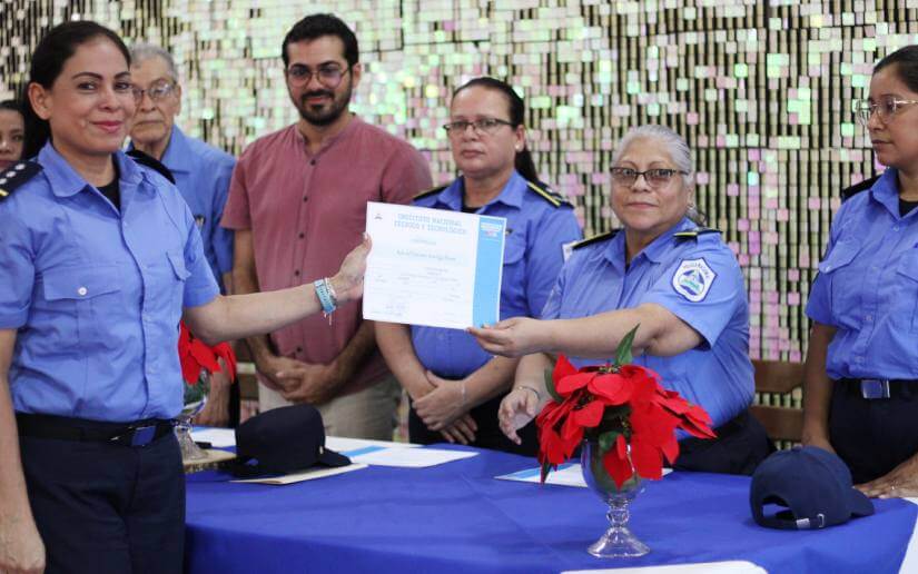 Servidores públicos del MINT concluyen Curso de Cocina Nicaragüens