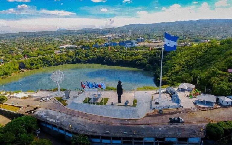 Cra. Rosario “Nuestro compromiso invariable, ineludible es que siga brillando la paz”