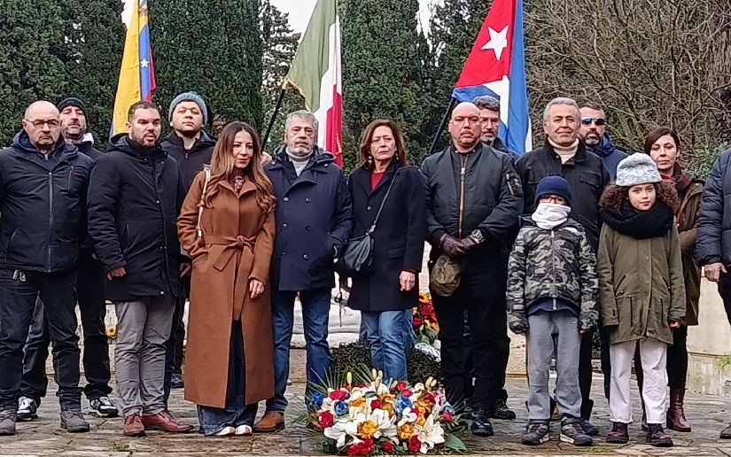 Embajada en Italia acompaña homenaje a combatientes caídos de Cuba y Venezuela