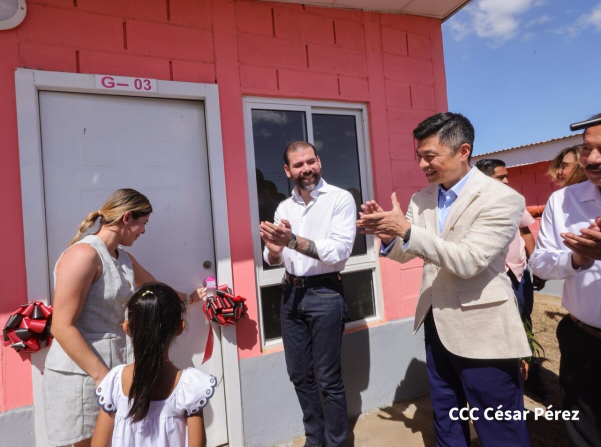 Entregan 105 viviendas del programa Nuevas Victorias en Nicaragua