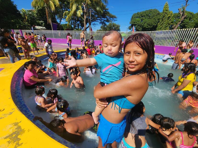 Familias disfrutan el cierre de vacaciones en el Centro Turístico Xilonem