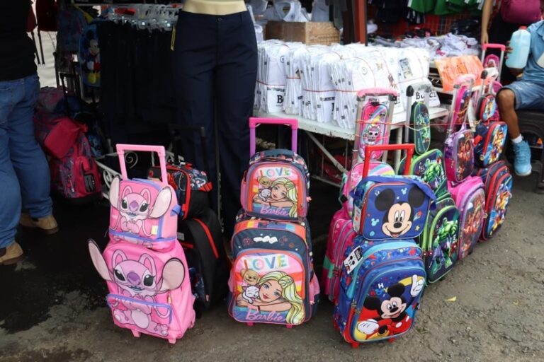 Todavía puedes aprovechar de los descuentos en la Feria Escolar