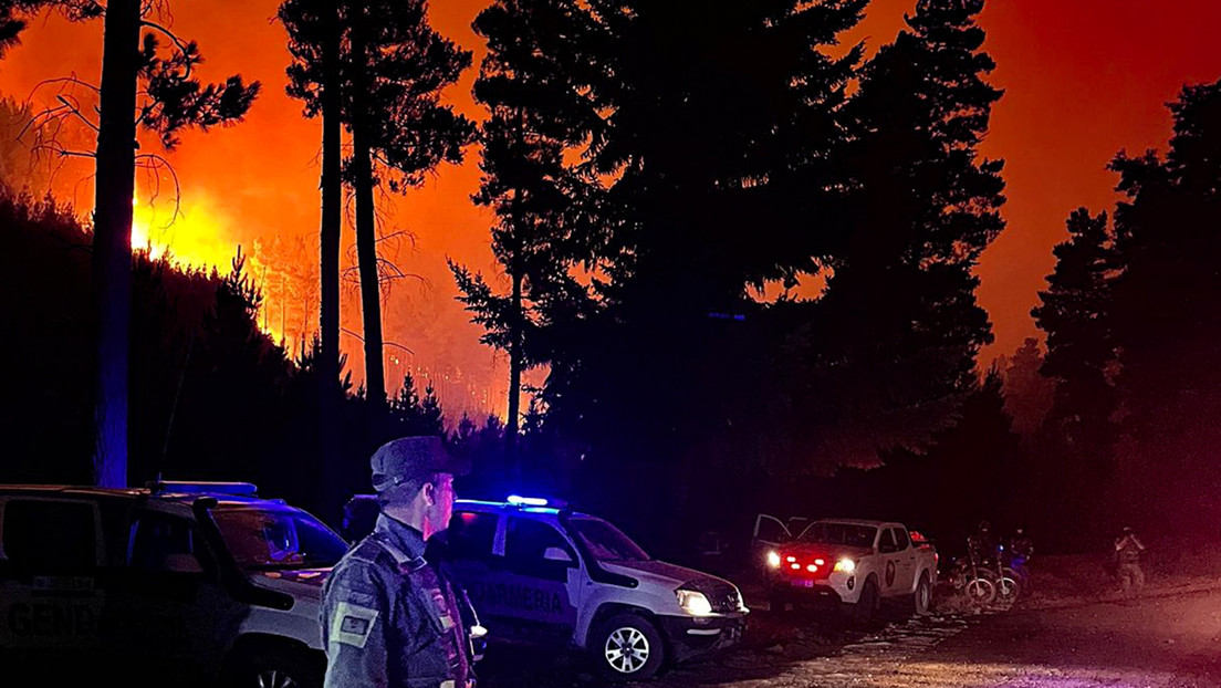 Incendios forestales siguen afectando la Patagonia Argentina