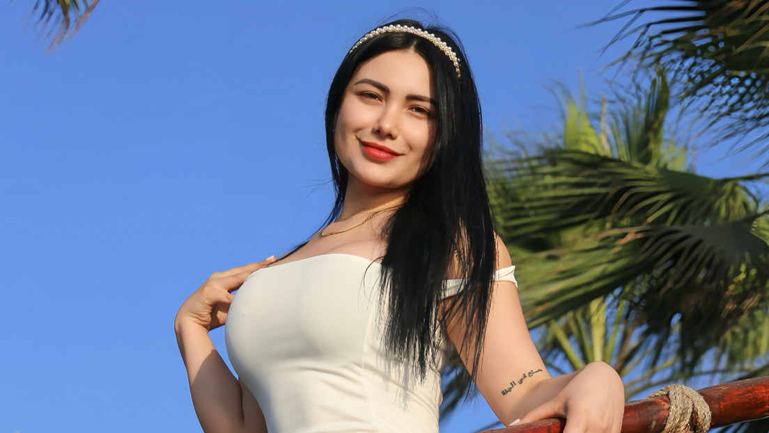 Modelo de OnlyFans paga 1,500 dólares para ser diputada