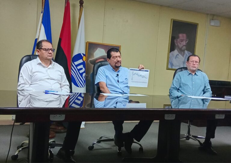 Nicaragua mantiene congelado el precio de los combustibles