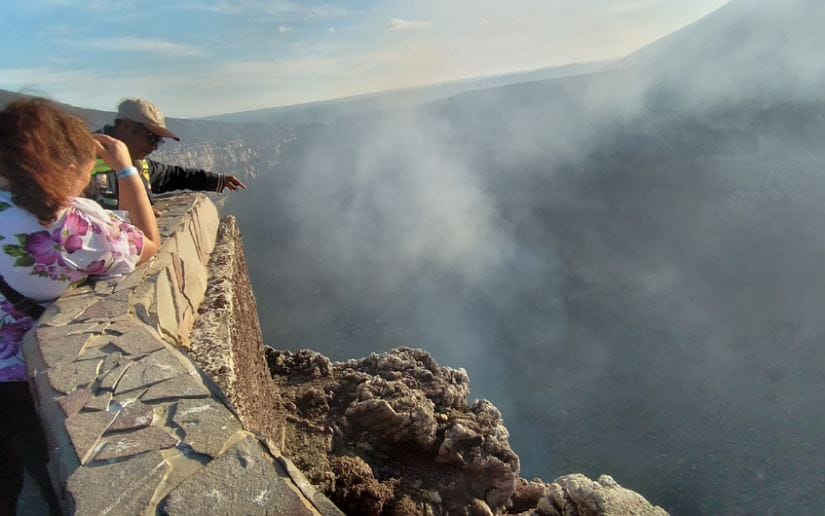 Visitantes nacionales y extranjeros disfrutan del Volcán Masaya