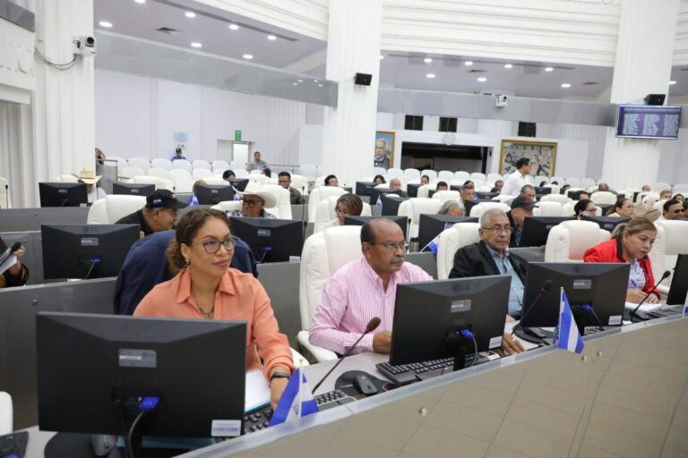 Funcionarios deberán de garantizar administración de fondos del Estado