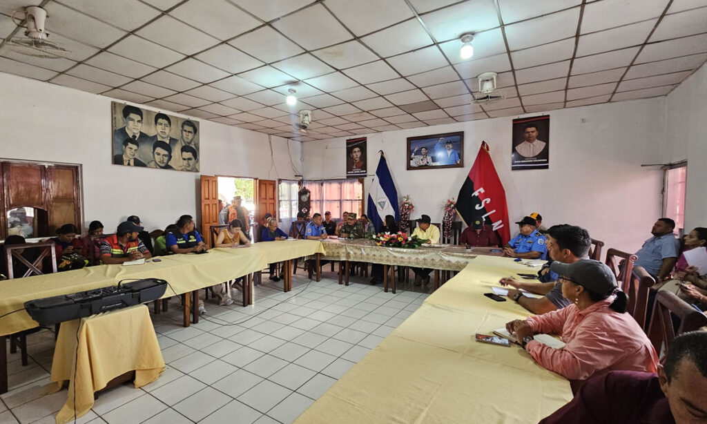 Autoridades activan protocolos ante enjambre sísmico