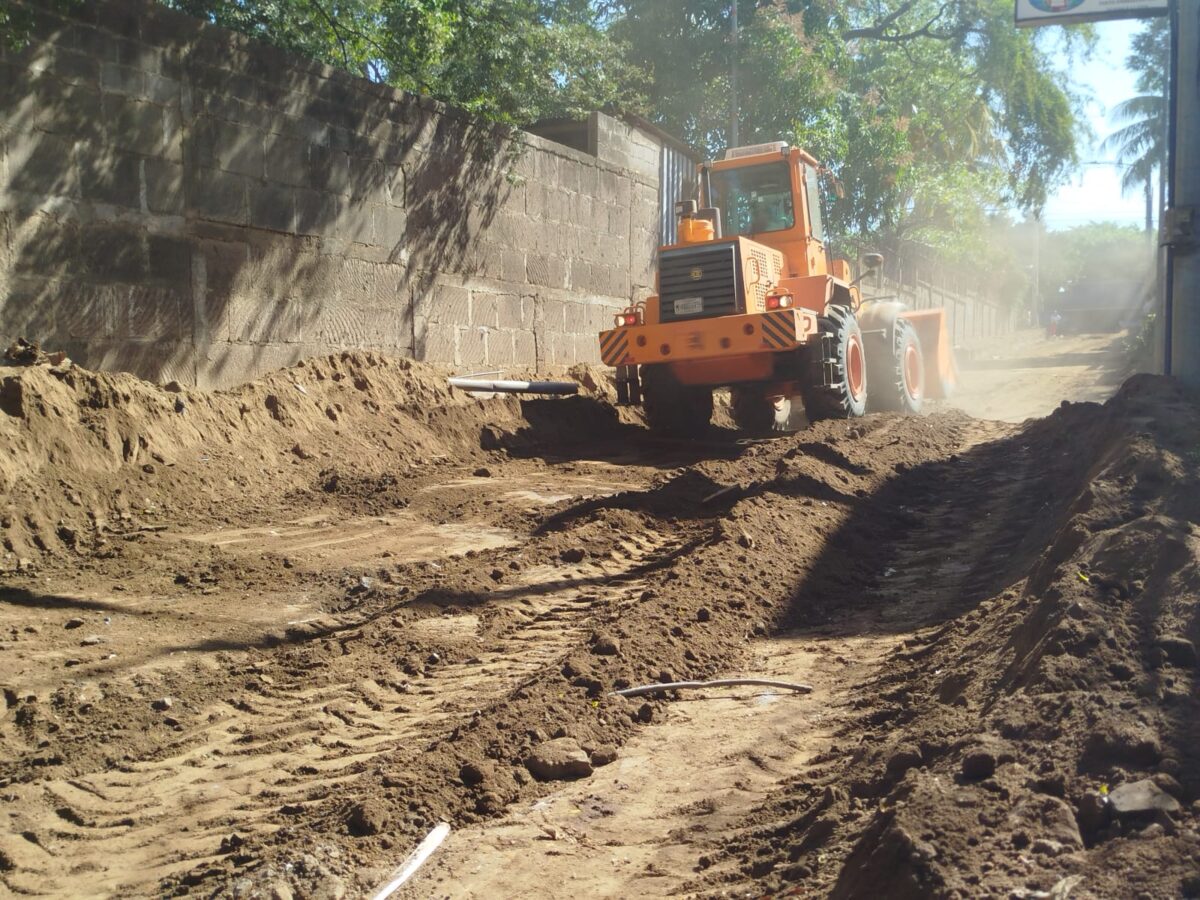 Avanzan obras de construcción de calles en el barrio Rubén Darío en Managua