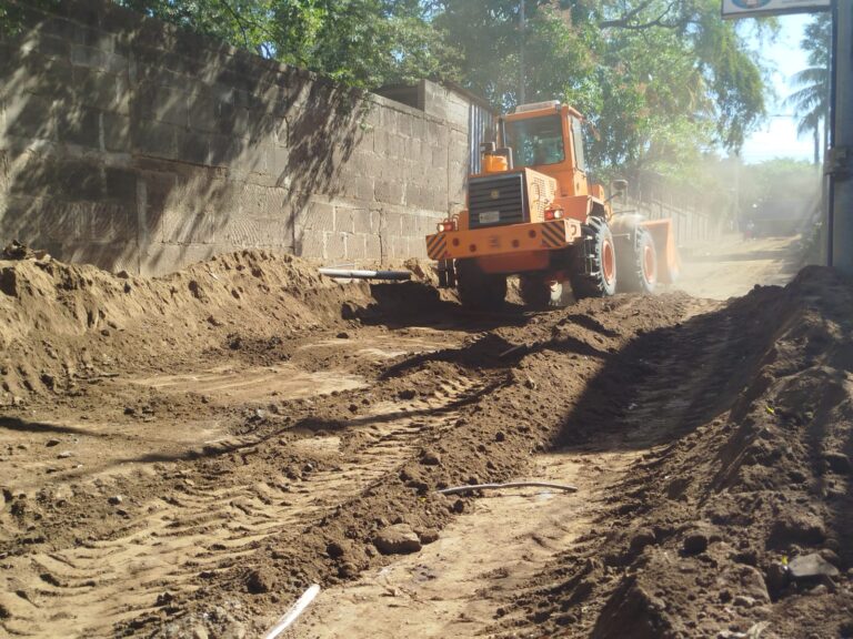 Avanzan obras de construcción de calles en el barrio Rubén Darío en Managua