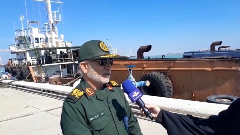 CGRI de Irán confisca dos buques con más de un millón de litros de petróleo