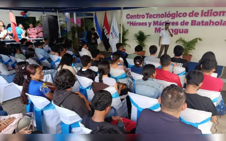 Centro Tecnológico de Idiomas honra a Héroes y Mártires de Batahola