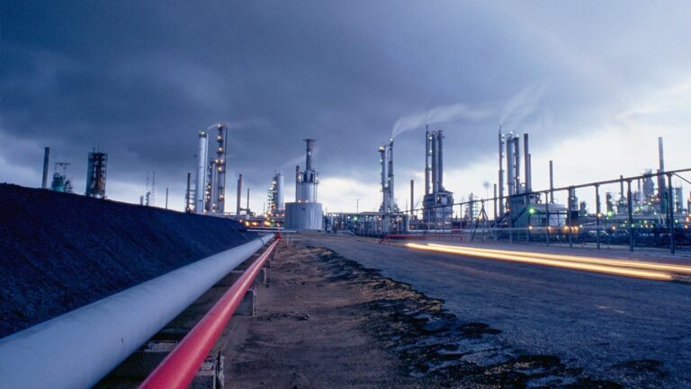 Cinco compañías petroleras podrán reanudar operaciones en Venezuela