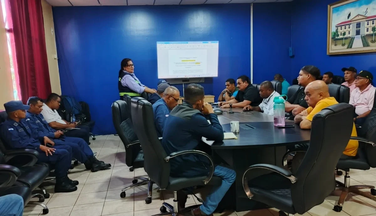 Conforman Comité de Veda de la Langosta