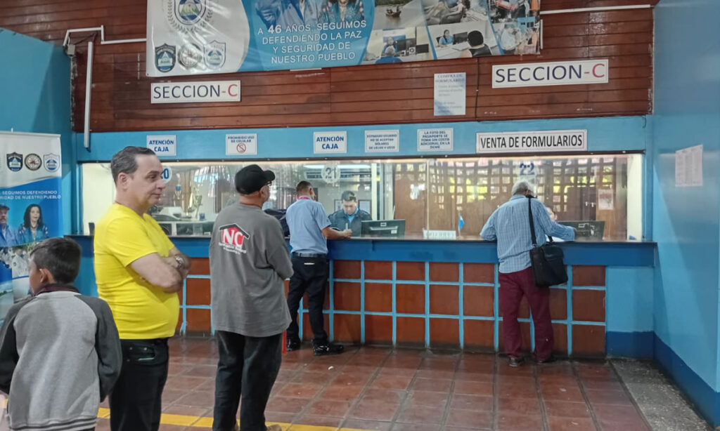 Conozca los requisitos para movimiento migratorio o visa de salida para menores