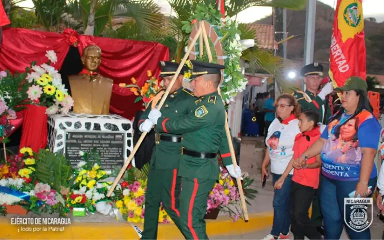 Ejército conmemora 61 aniversario del HéroeCoronel Santos López