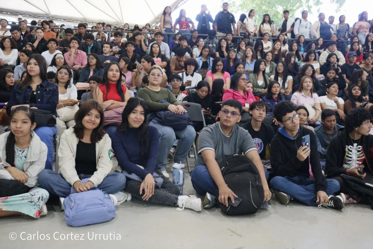 La copresidenta de Nicaragua, compañera Rosario Murillo felicitó a los estudiantes universitarios de nuevo ingreso que este martes iniciaron su ciclo 2026 “Más y más victorias” en las universidades Pueblo Presidente.
