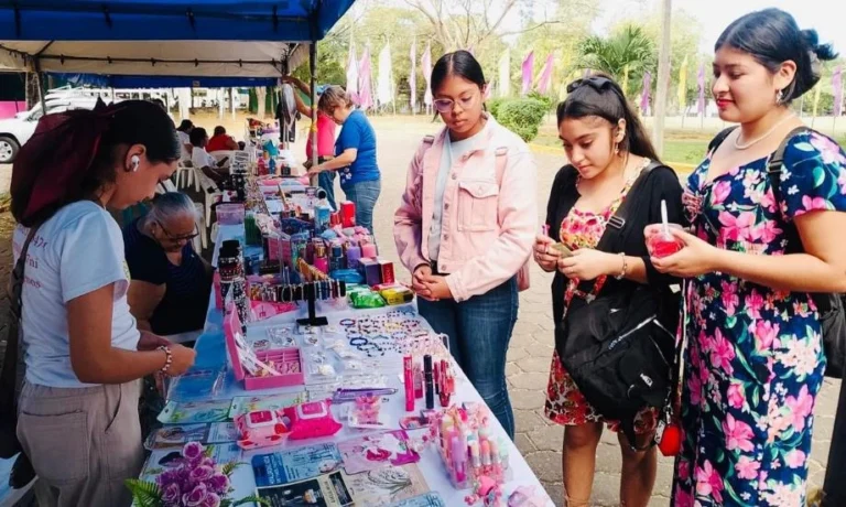 Ferias de emprendedores generan dinamismo económico y prosperidad familiar