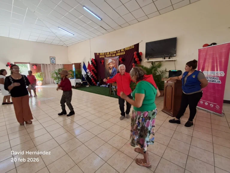 Festival cultural honra legado de Sandino con adultos mayores en Ciudad Sandino