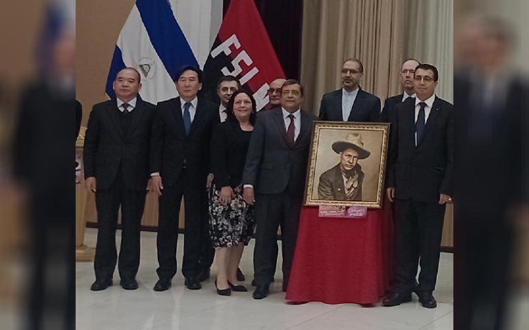 Homenaje a Sandino en Corea del Norte