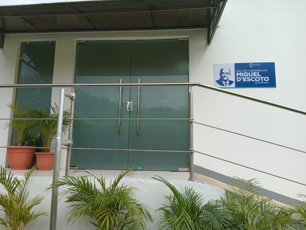 Inauguran Sala de Conferencia Miguel de Escoto Brockmann