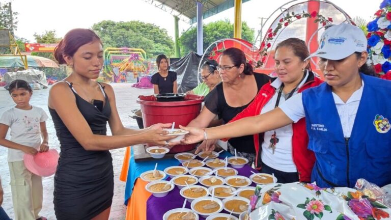 Realizan el Indio Viejo más grande en Quezalguaque