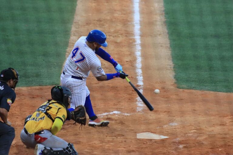 León cae en su debut en Serie de las Américas