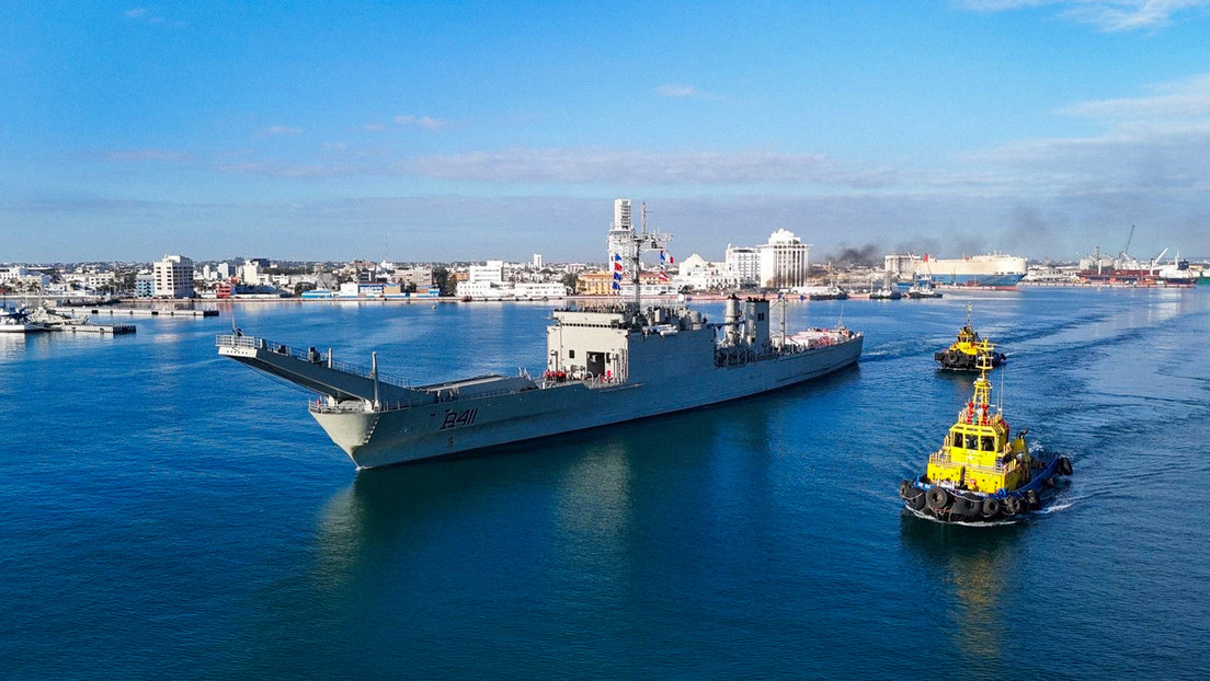 Llega a Cuba buques con ayuda humanitaria enviada por México