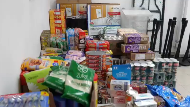 Mexicanos recolectan 30 toneladas de ayuda para Cuba