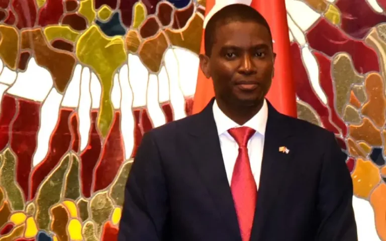 Mensaje de Saludo y Felicitación al Primer Ministro de Grenada