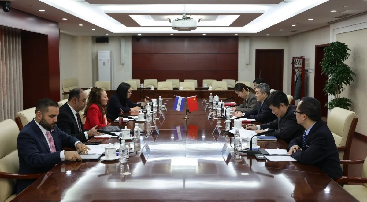 Nicaragua y China fortalecen cooperación en el sector salud