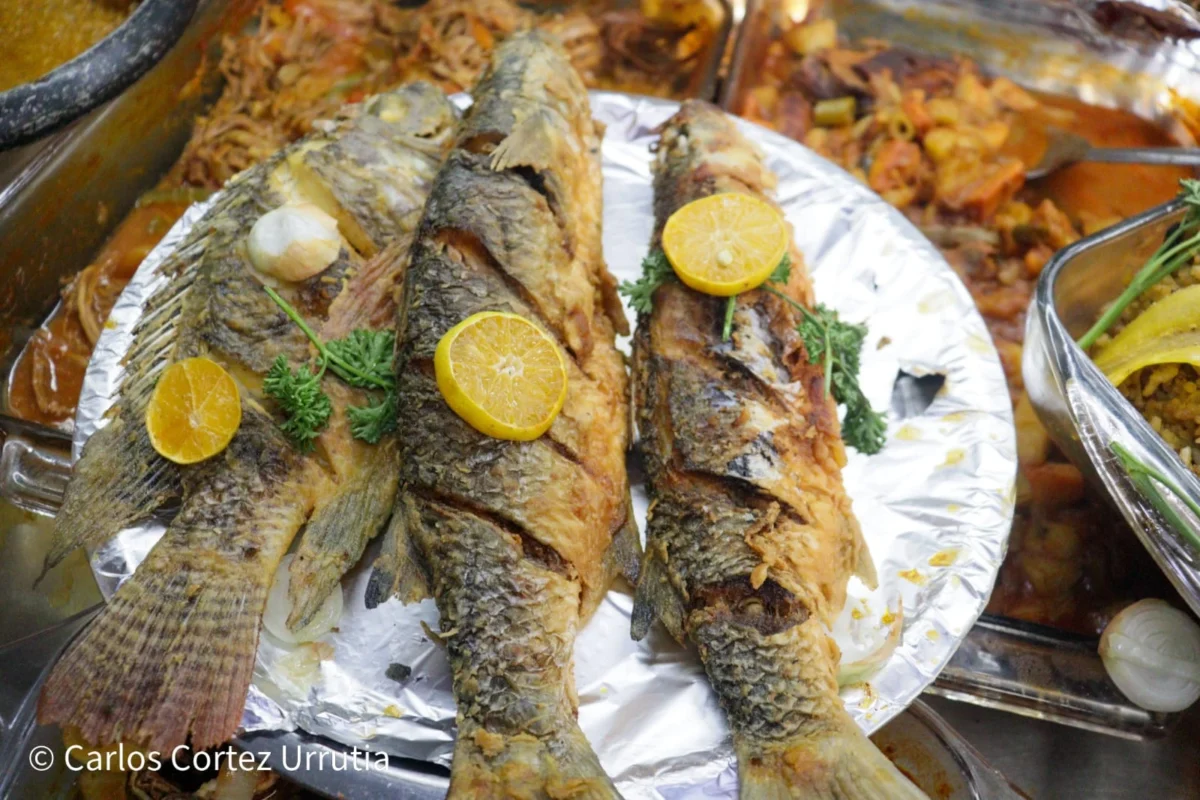 Platillos de Cuaresma atraen a familias al Mercado Roberto Huembes