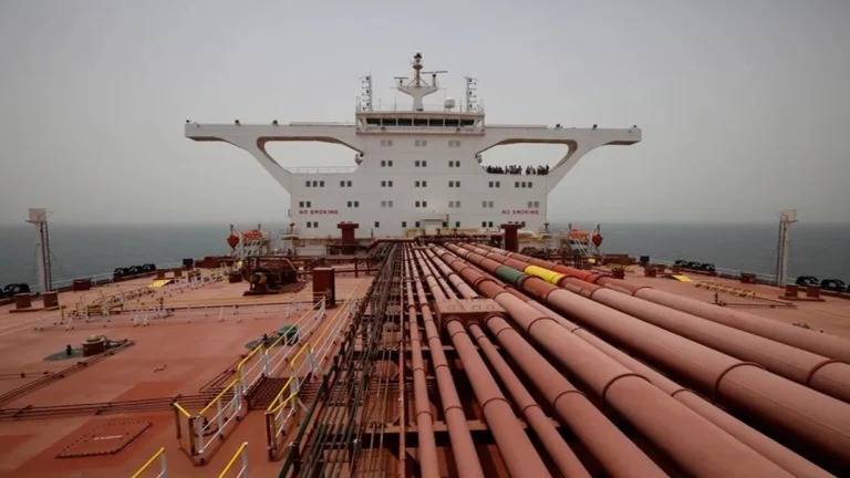 Rusia conversa con Cuba para el envío de petróleo y derivados