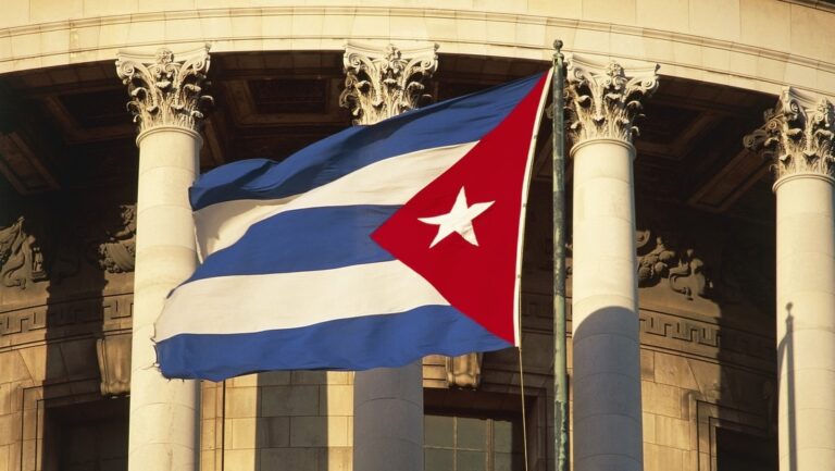 Rusia siempre estará del lado de Cuba