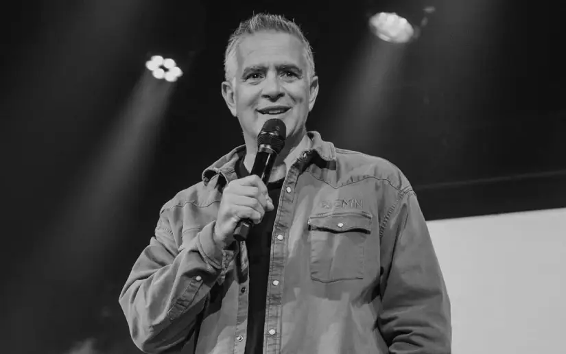 Transmite saludo especial a Melody Spencer hija del pastor David Spencer