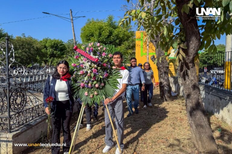 Rinden homenaje a los Héroes y Mártires de El Calvario