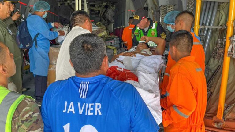 Un alcalde de Perú muere tras ser abaleado por sicarios