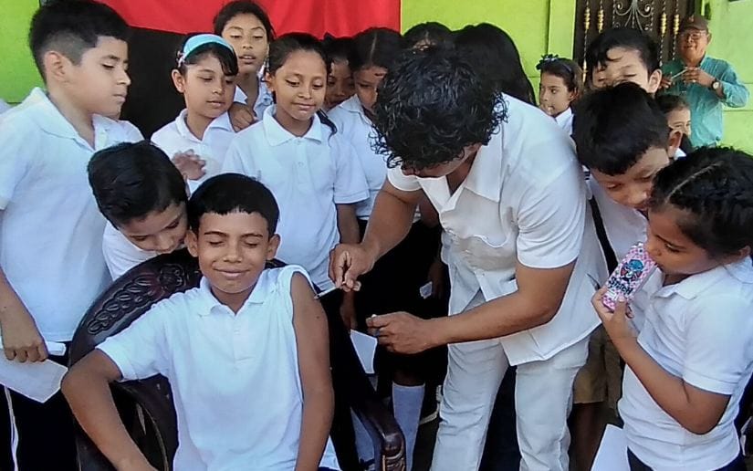 Vacunan contra el VPH a niños y niñas del Distrito I de Managua