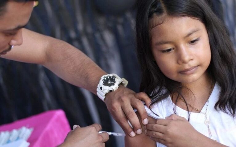 150 niños vacunados contra el VPH