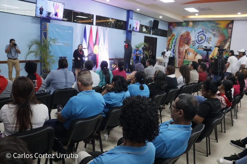 Conmemoran el 46 aniversario de la Gran Cruzada Nacional de Alfabetización