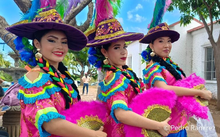 Expoferia de Arte en saludo al Día de la Mujer