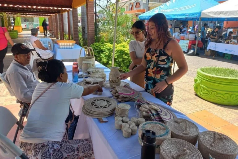 Ferias “Corazón Emprendedor, Pueblo Victorioso” generan más de C$ 2.2 millones en todo el país