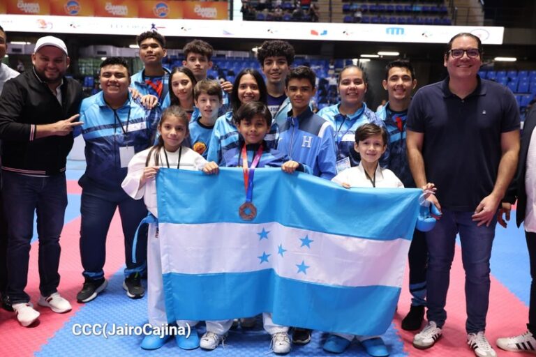 Inauguran Campeonato Centroamericano de Karate Do