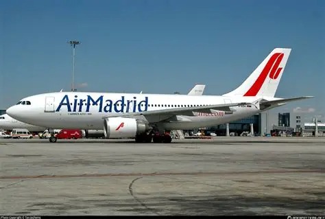 Llegan a Madrid ciudadanos evacuados por conflicto en Oriente Medio